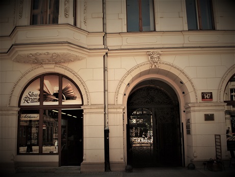 Łódź Gratka wejście widok z Piotrkowskiej